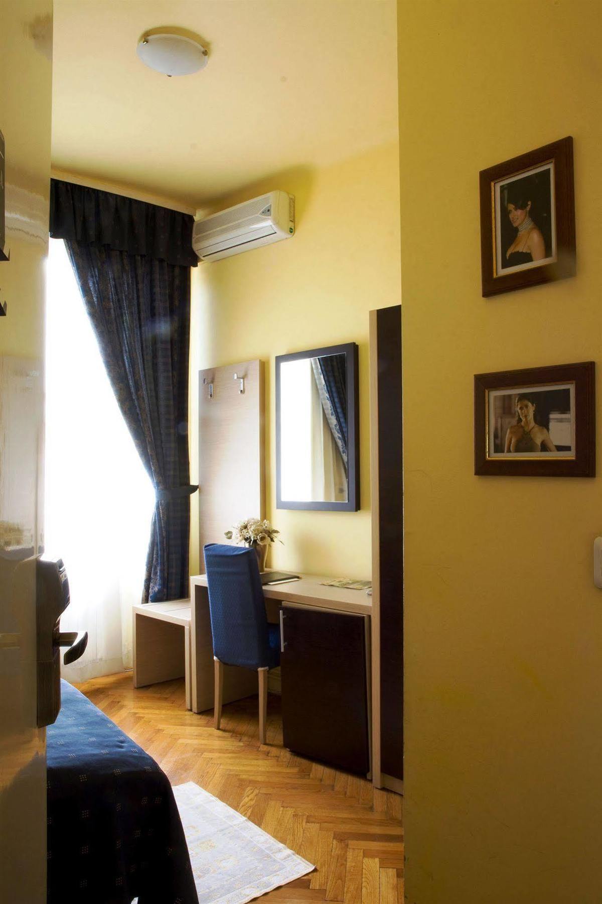 The Movie Hotel 3*